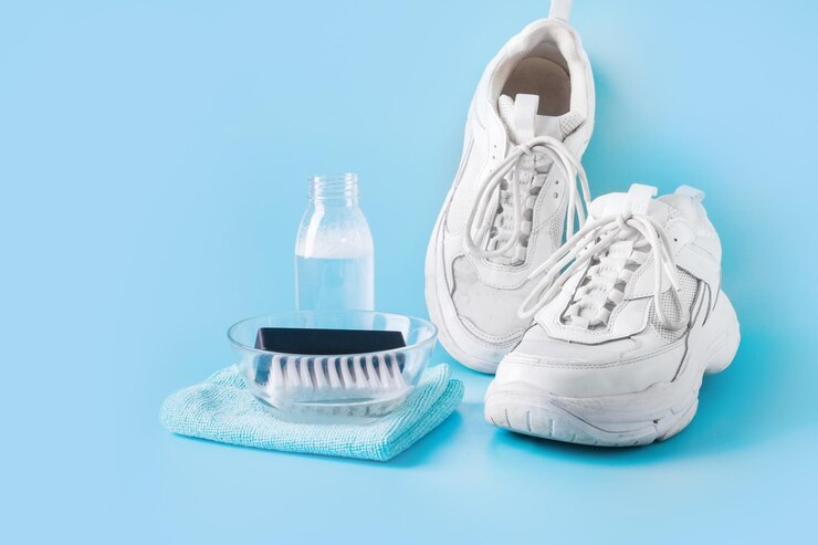Review 5 thương hiệu nước giặt giày chất lượng hàng đầu